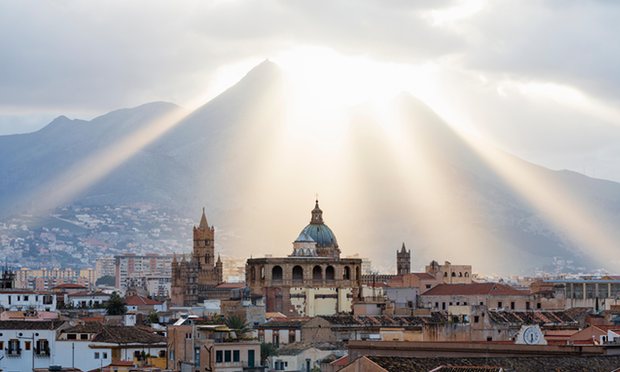 “Palermo come nessun’altra in Europa”: “The Guardian” si innamora della città