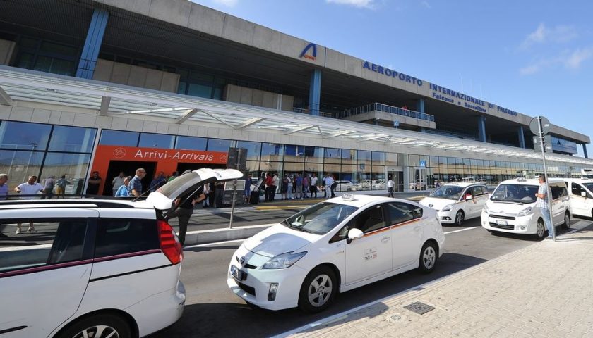 Palermo, 600.000 passeggeri in transito: Luglio da record all’aeroporto Falcone-Borsellino