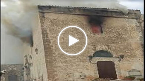 Le fiamme distruggono il convento di Santa Maria di Gesù – IL VIDEO