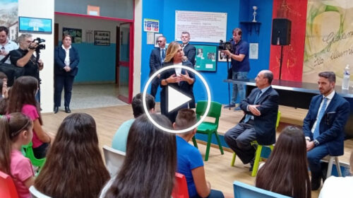 Palermo, Schifani inaugura l’anno scolastico alla scuola Pertini: “Legalità fulcro della società” – IL VIDEO