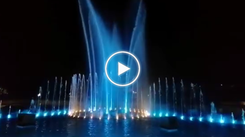 Palermo, lo spettacolo di luci della fontana danzante: la più grande d’Italia  – IL VIDEO