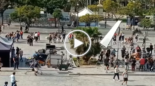 Palermo, Piazza Politeama diventa set di “Viola come il Mare”, presenti Can Yaman e Francesca Chillemi – IL VIDEO