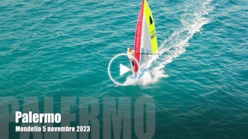 Gabriele Muccino fa Windsurf a Mondello e saluta così la città Palermo: «Splendida terra… Grazie!» – IL VIDEO