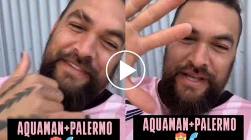 Anche Acquaman con la maglia del Palermo. La star internazionale Jason Momoa con i colori rosanero – IL VIDEO