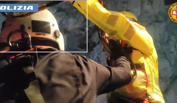 Salvataggio con l’elicottero per escursionista bloccato sulla parete rocciosa di Capo Gallo – VIDEO