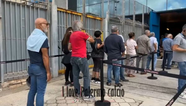 Scomparsa Schillaci: ancora tanta gente in visita alla Salma di Totò al Barbera – VIDEO