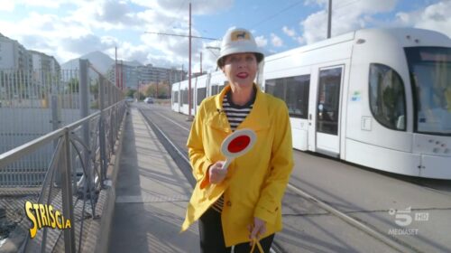 Striscia la Notizia: “A Palermo anche la Polizia passa (senza sirena) sulle rotaie del tram…” – VIDEO