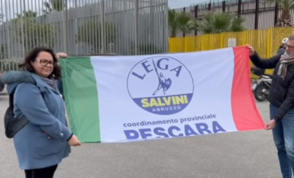 Open Arms, da Pescara a Palermo per sostenere Salvini: “Era giusto esserci, ci aspettiamo l’assoluzione” – VIDEO