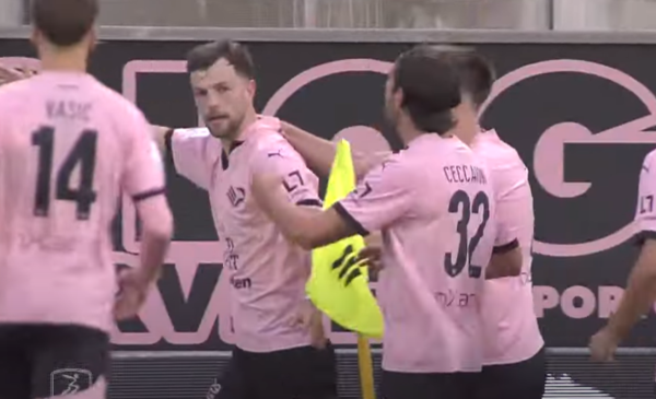 Palermo-Juve Stabia 1-0: decisivo il tap-in di Le Douaron – IL VIDEO