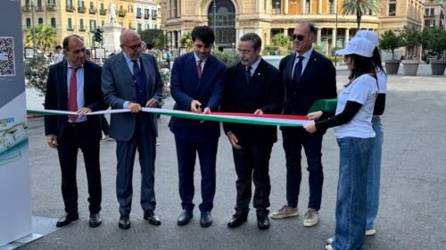 Inaugurato stamane in Piazza Castelnuovo a Palermo l’esposizione di auto elettriche ed elettrificate